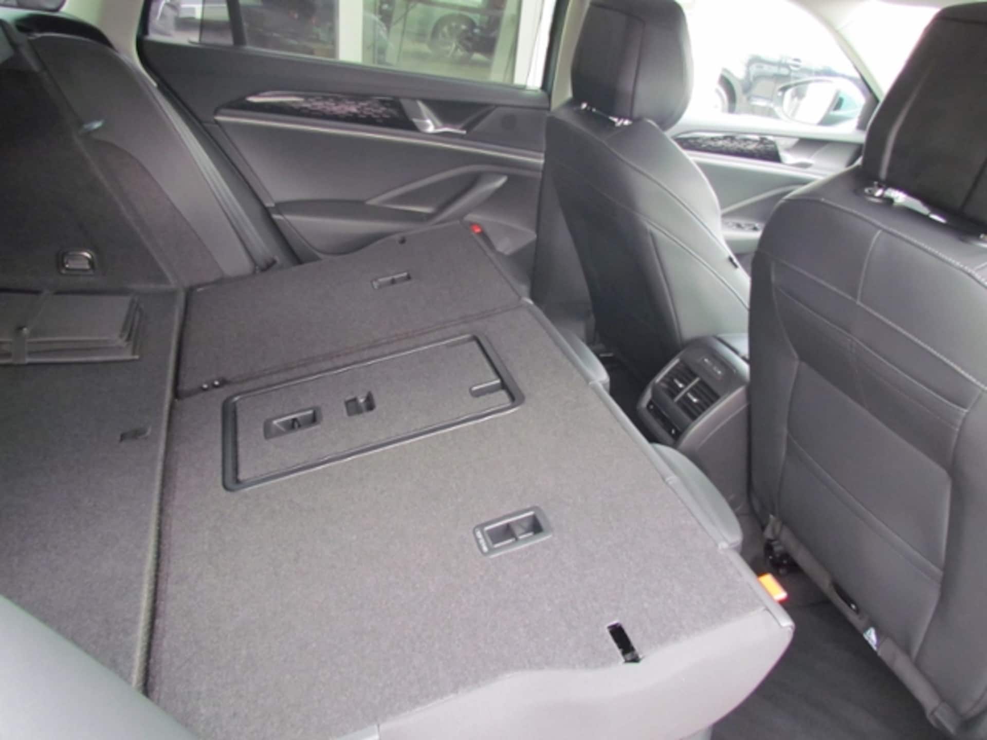 Volkswagen Passat Elegance
