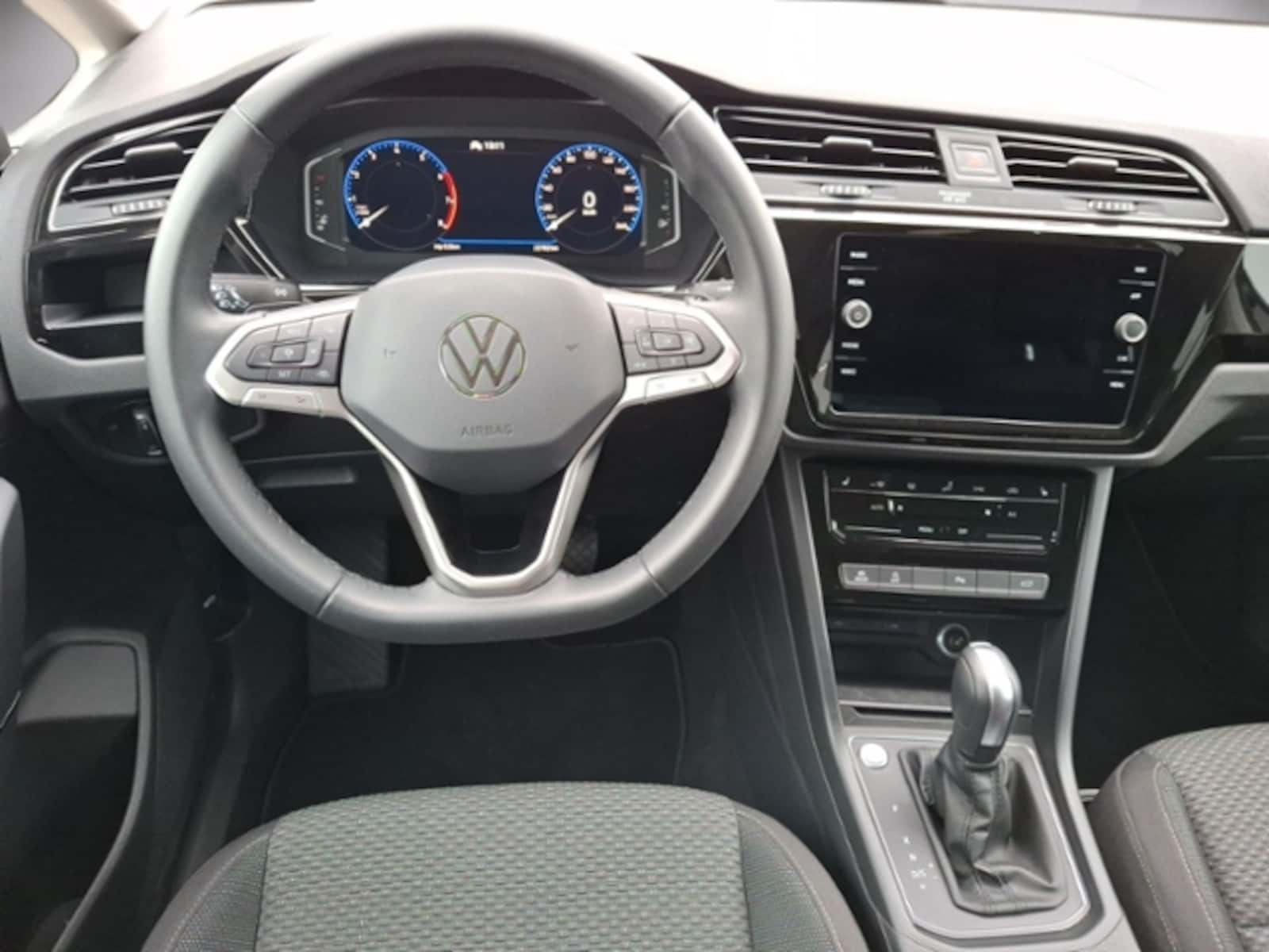 Volkswagen Touran – Bild 13