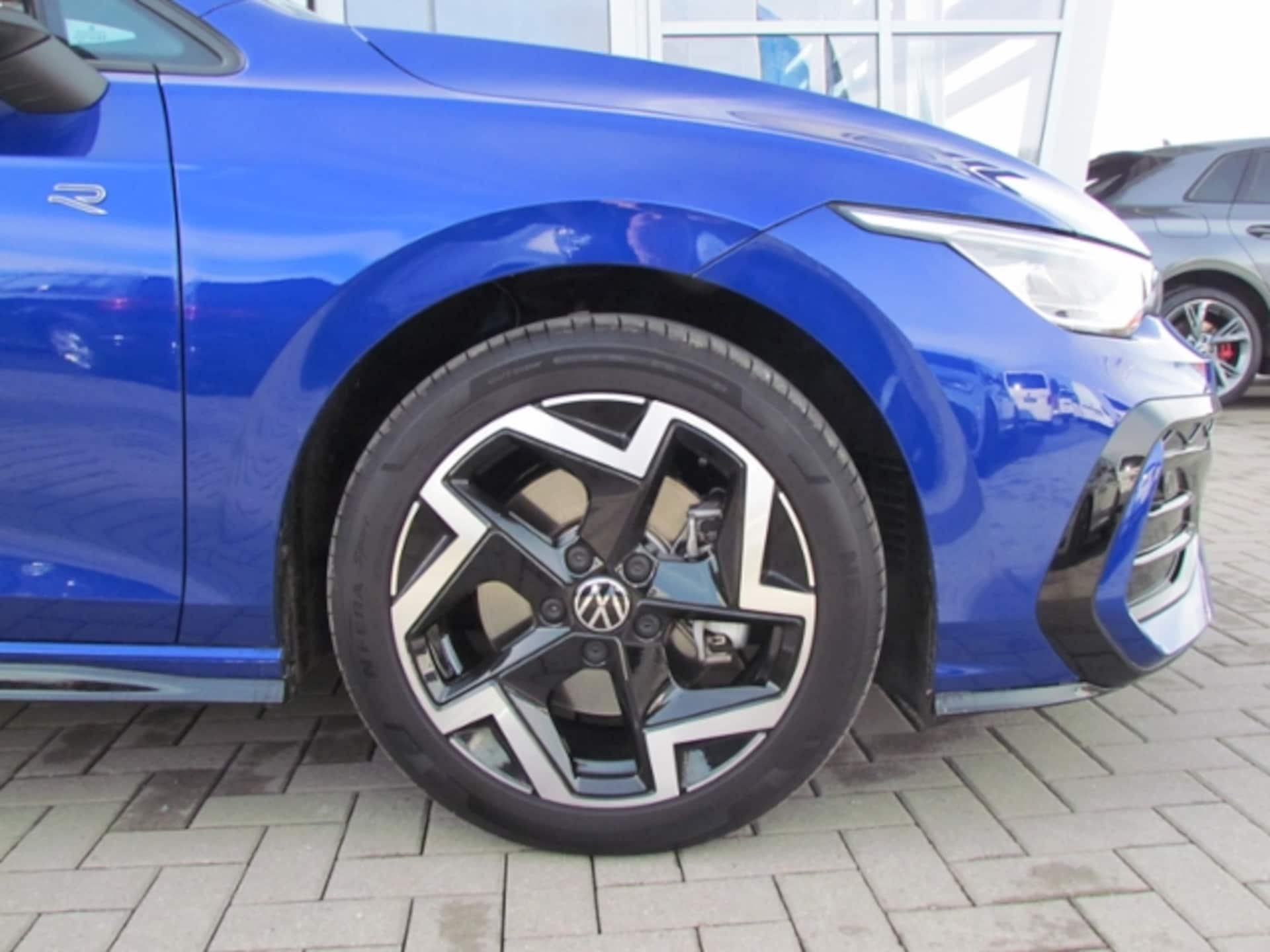 Volkswagen Golf Variant R-Line