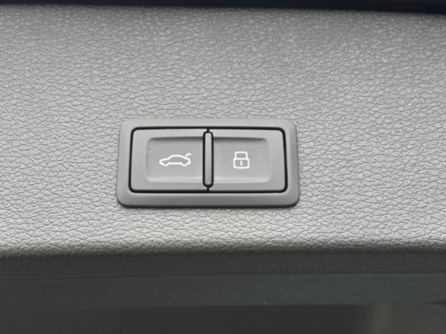 Bild über Audi Q2 S line 35 TFSI S tronic - für weitere Informationen kontaktieren Sie den Audi Partner