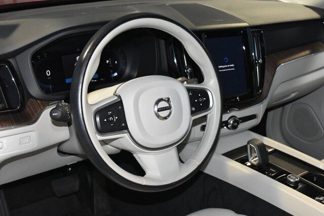 2022 Volvo XC60