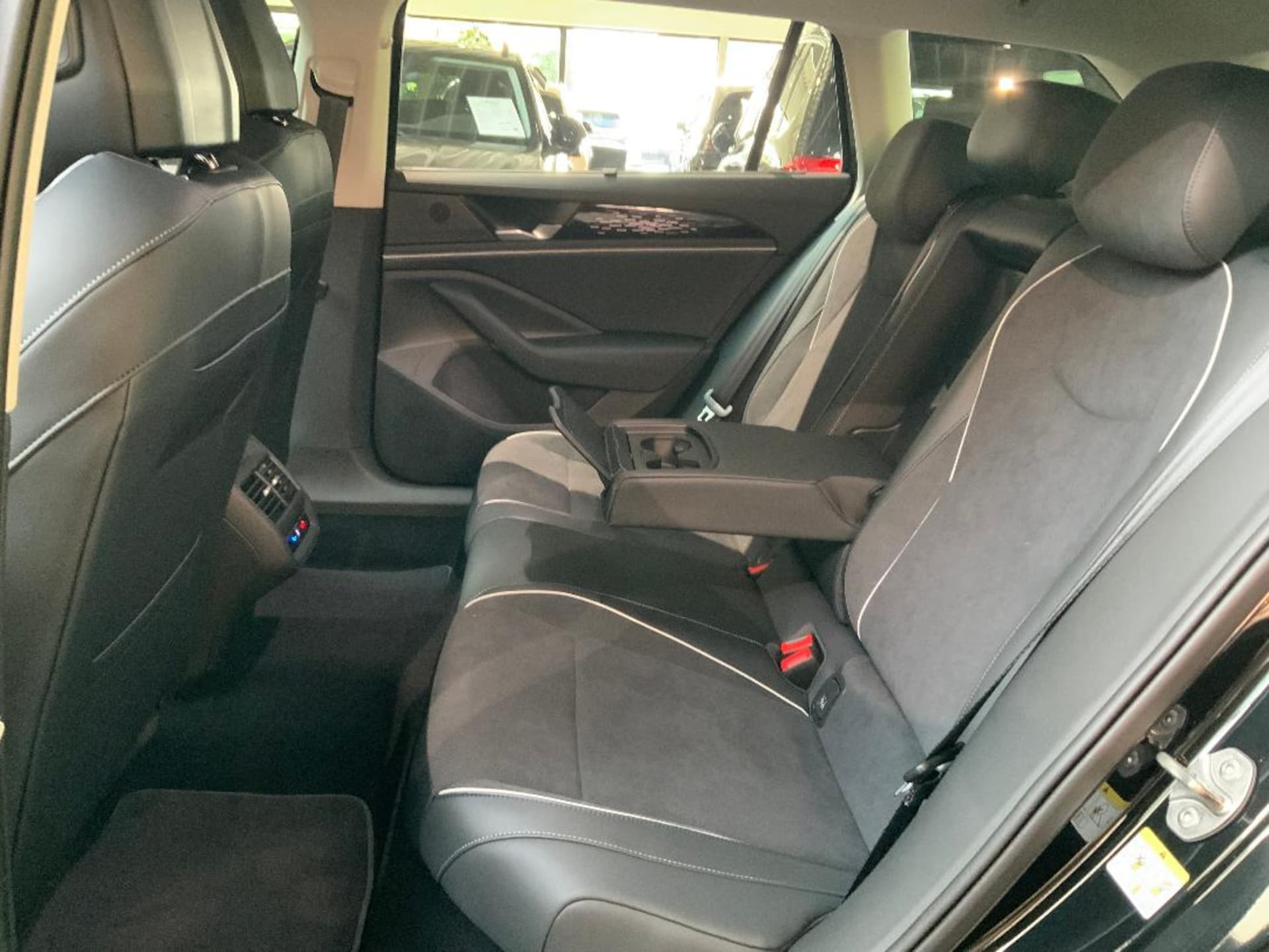Volkswagen Passat Variant Elegance