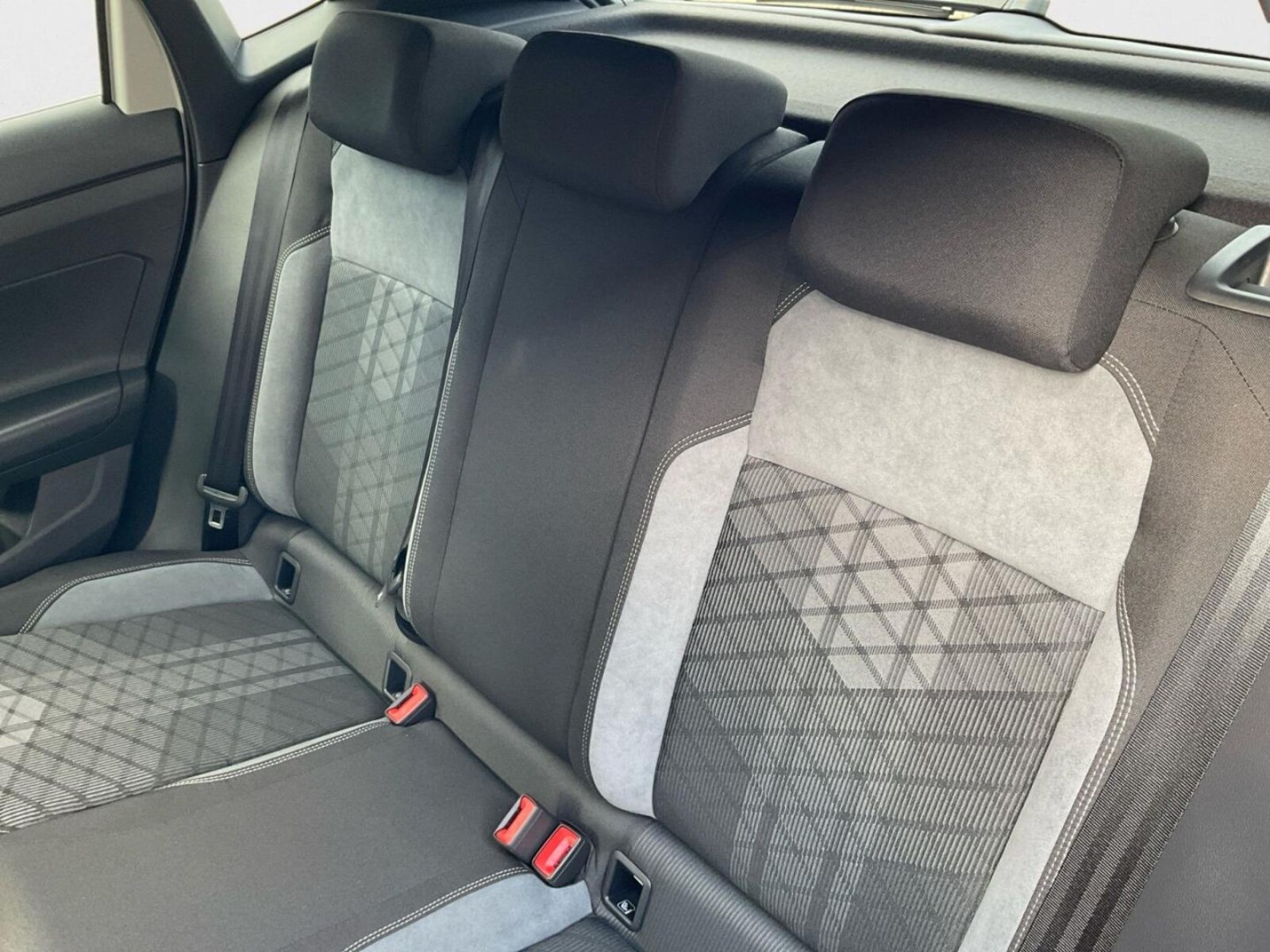 Volkswagen Polo – Bild 14