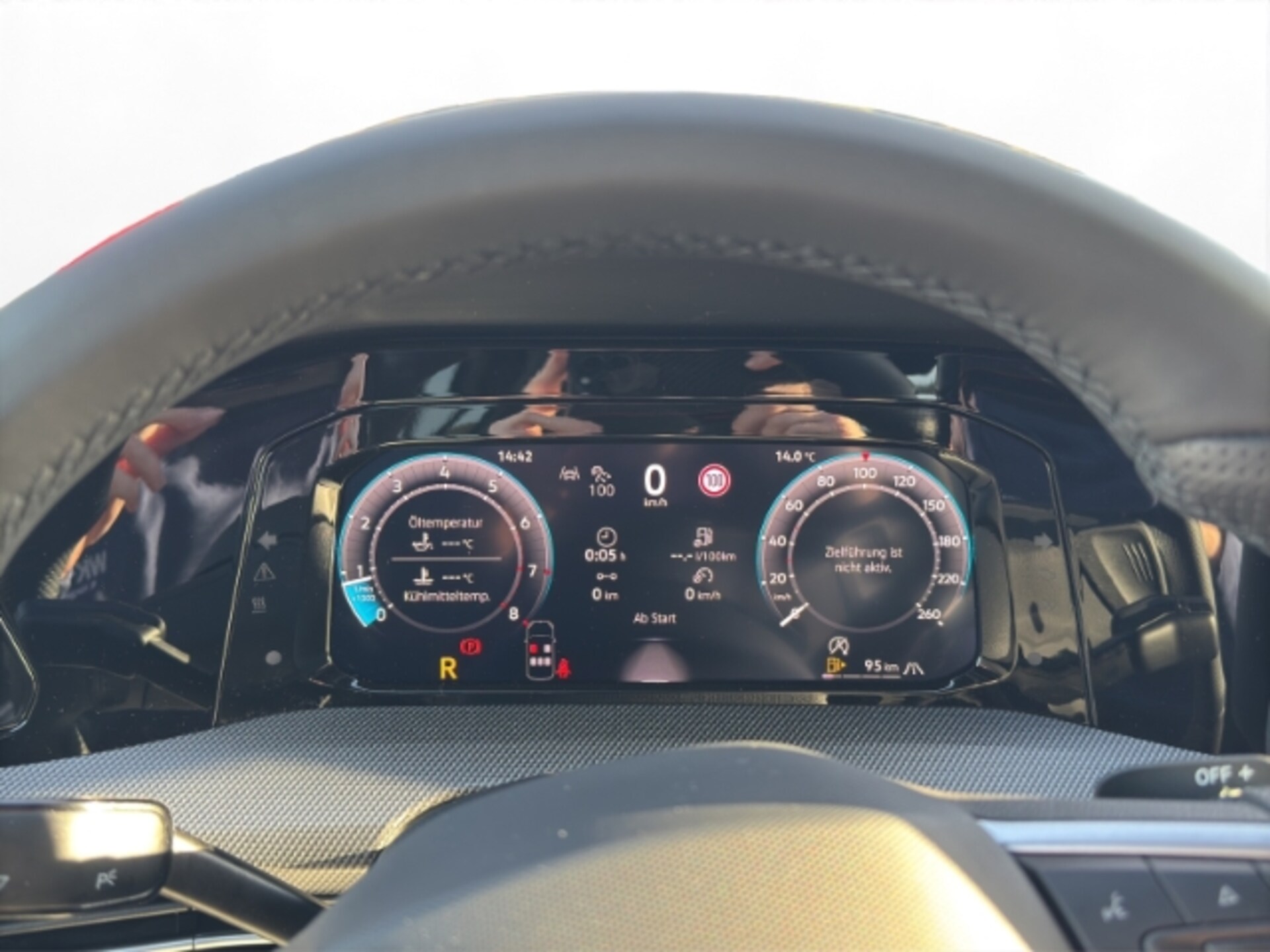 Volkswagen Golf R-Line