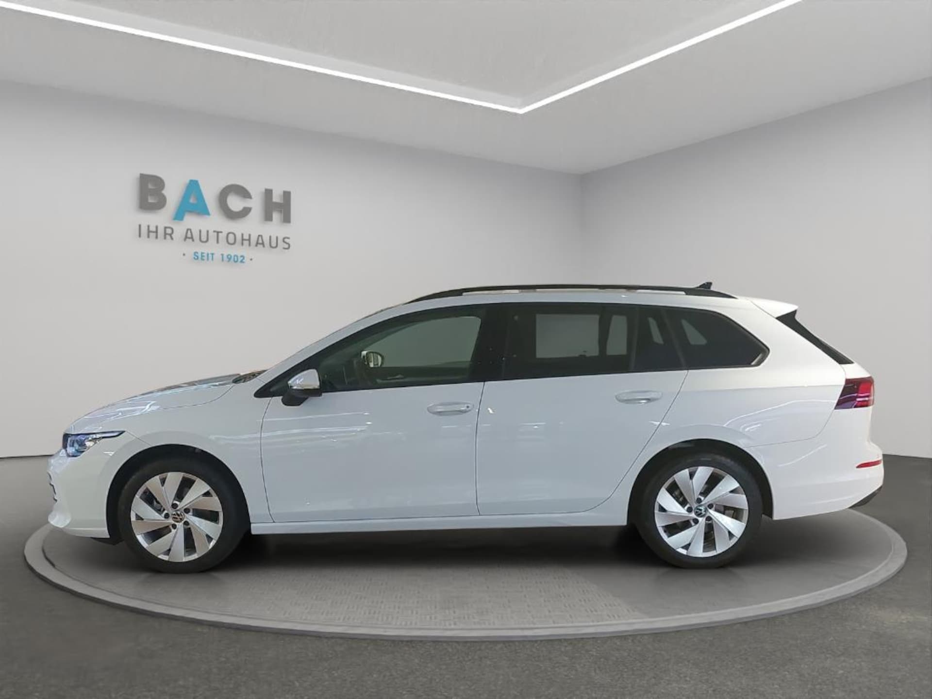 Volkswagen Golf Variant Life