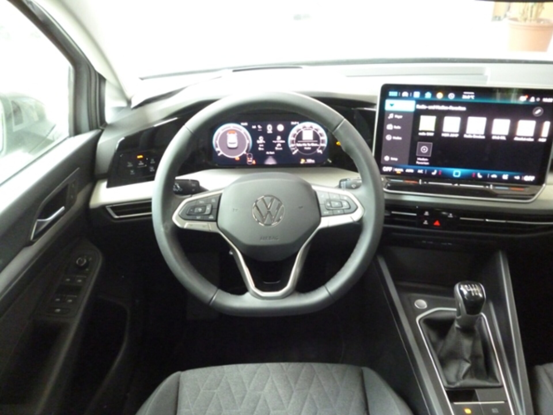 Volkswagen Golf Life