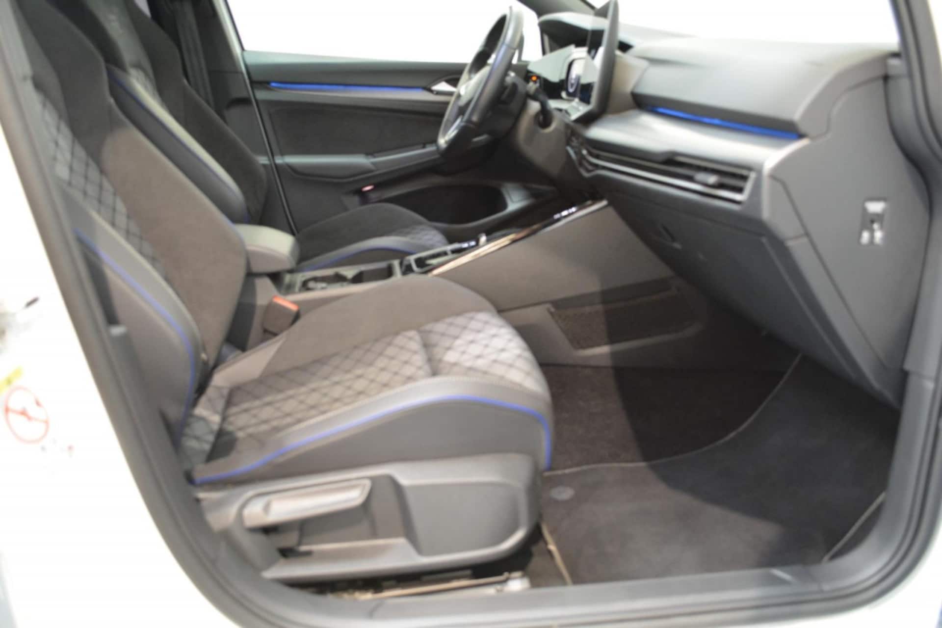 Volkswagen Golf Variant R-Line