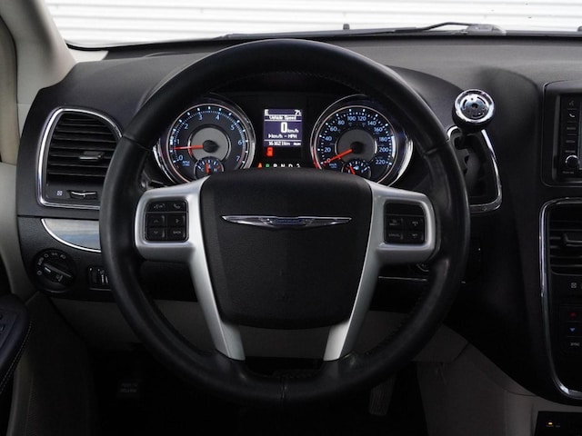 2014 Audi Town & Country