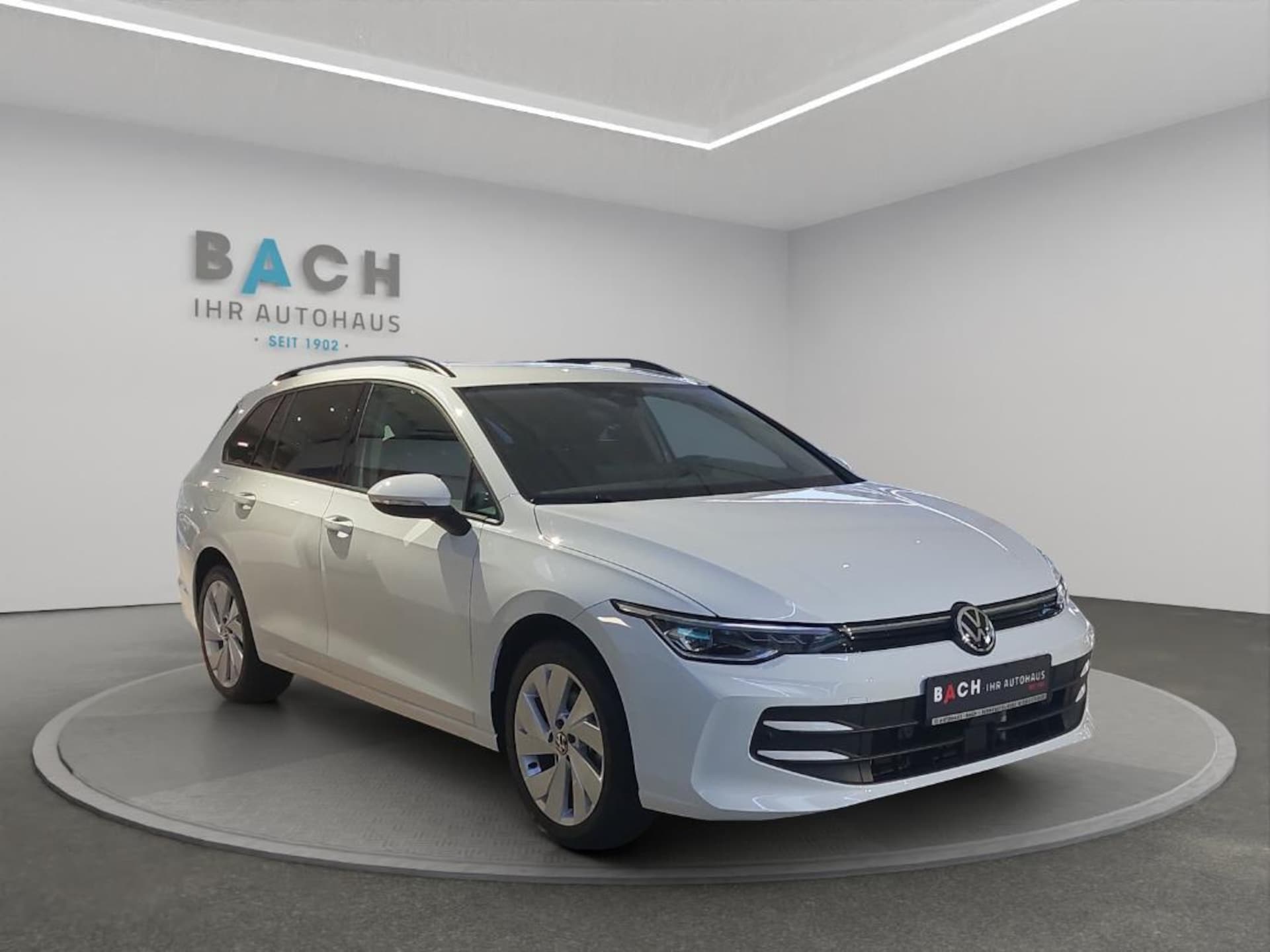 Volkswagen Golf Variant Life