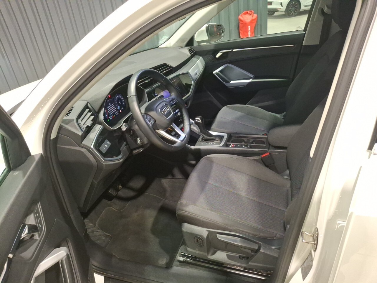 Image about Audi Q3 Business Line 35 TDI 110 kW (150 ch) S tronic