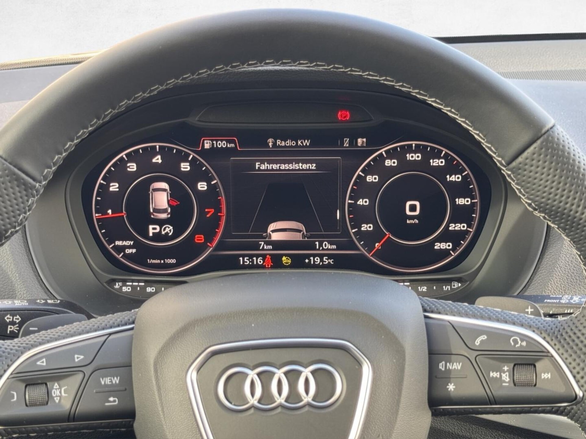 Audi Q2 S line