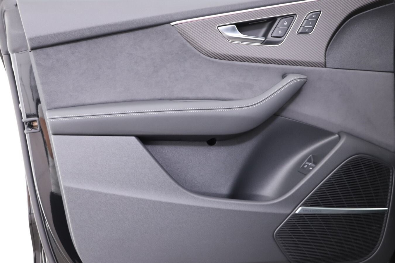 Image about Audi Q8 SUV TFSI e 60 TFSI e quattro tiptronic