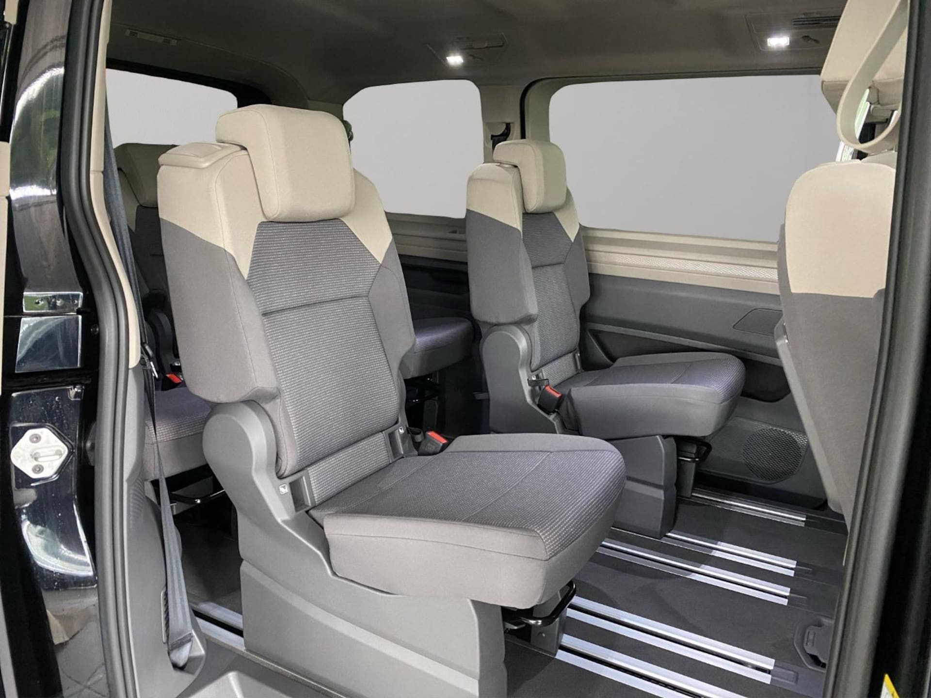 Volkswagen Multivan Basis-Modell