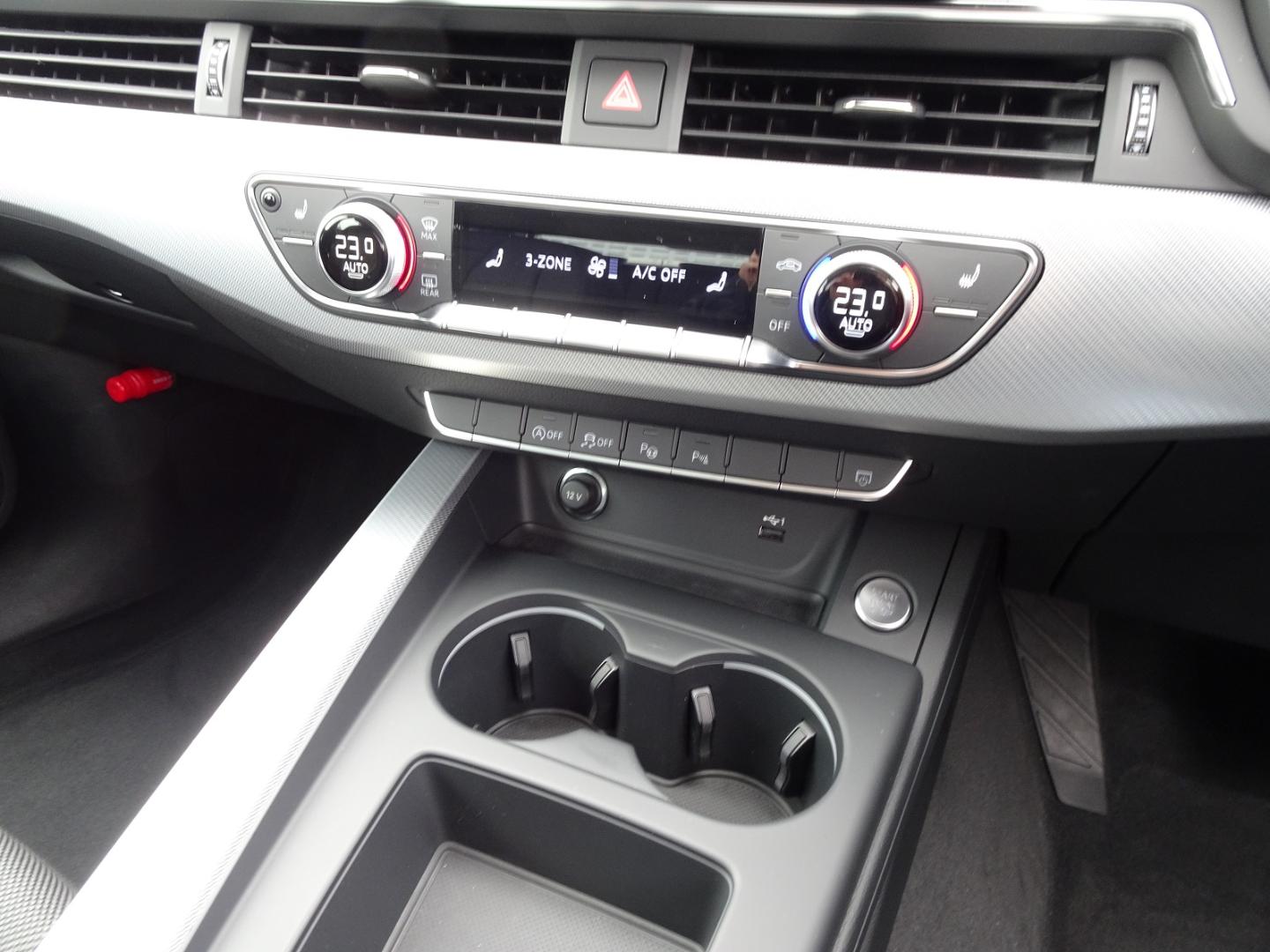 Image about Audi A4 Sedan 35 TFSI advanced
