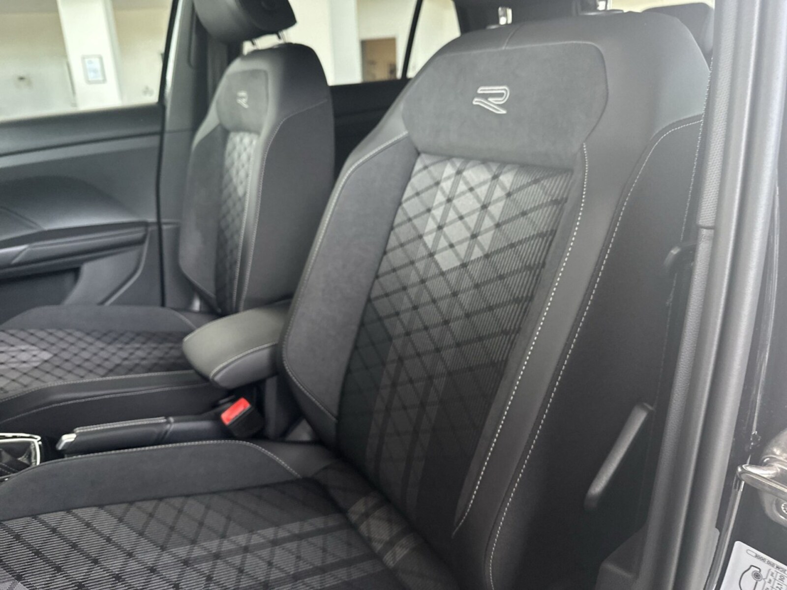Volkswagen T-Cross – Bild 6