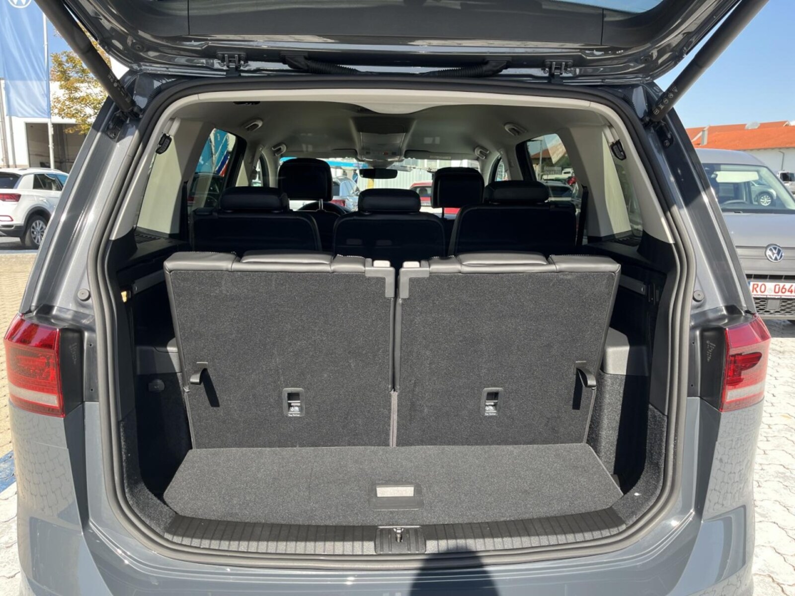 Volkswagen Touran – Bild 8