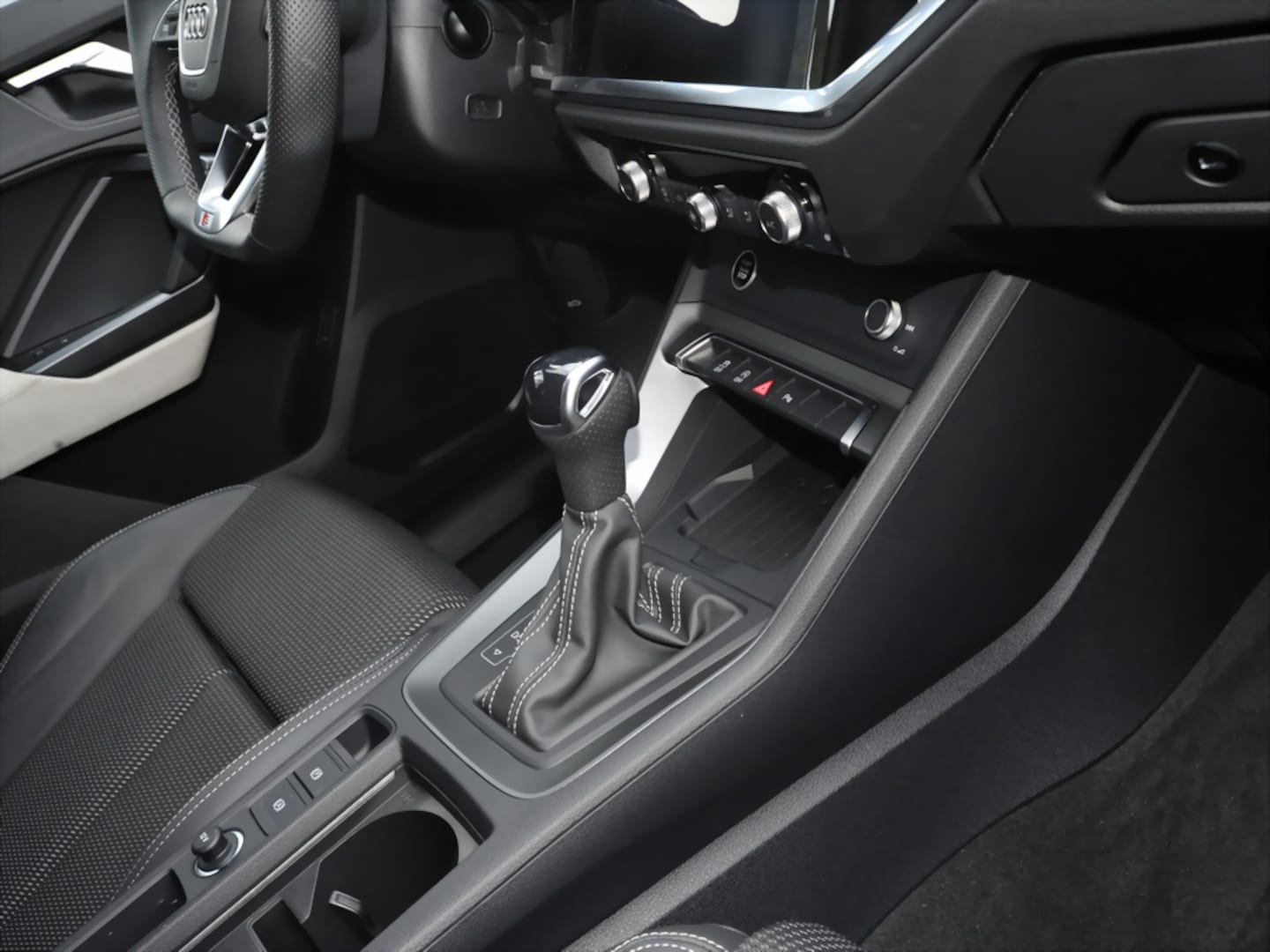 Bild über Audi Q3 advanced 35 TDI S tronic - für weitere Informationen kontaktieren Sie den Audi Partner