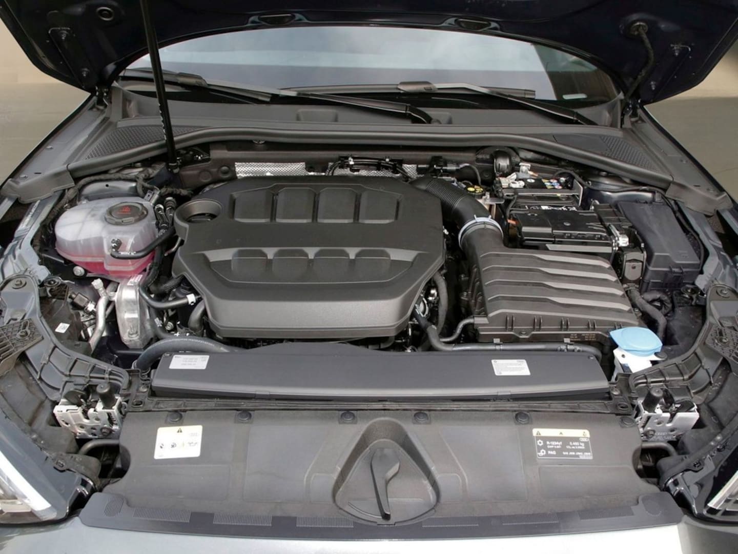 Bild über Audi A3 Sportback S line TFSI quattro 150 kW S tronic - für weitere Informationen kontaktieren Sie den Audi Partner
