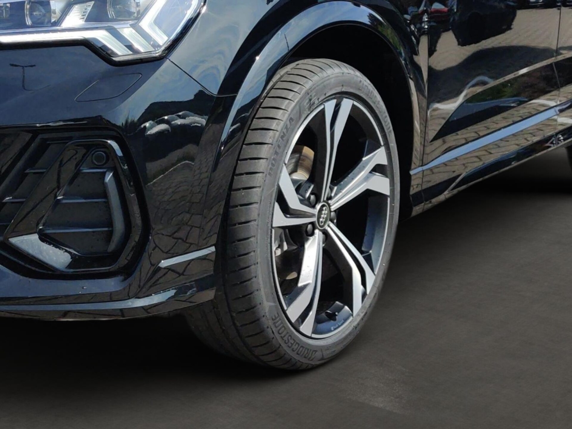 Audi Q3 Sportback S line