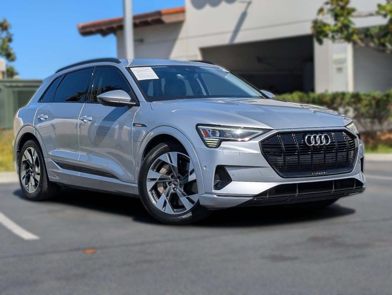 2022 Audi e-tron 95 kWh Premium quattro's photo