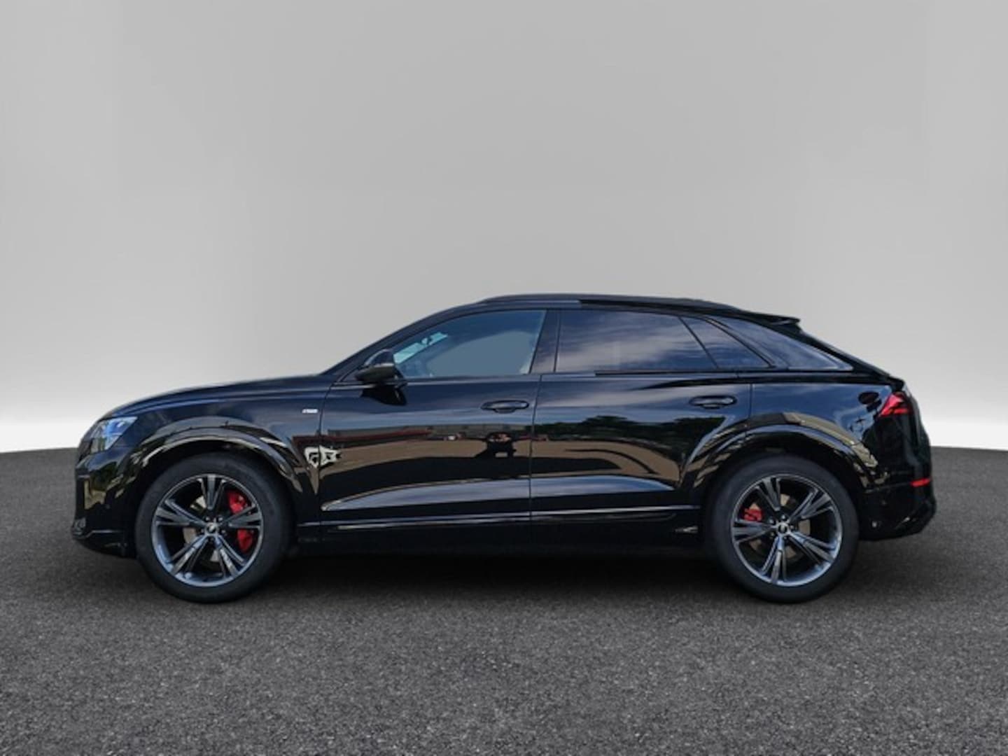 Bild über Audi Q8 SUV S line business TDI quattro 210 kW tiptronic - für weitere Informationen kontaktieren Sie den Audi Partner
