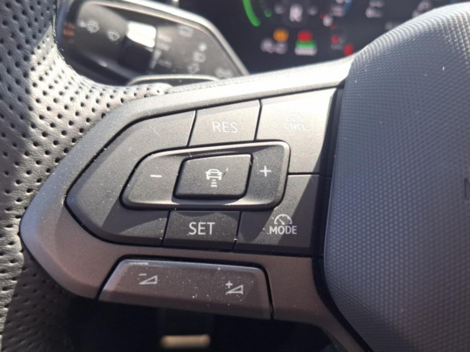 Volkswagen Passat – Bild 13