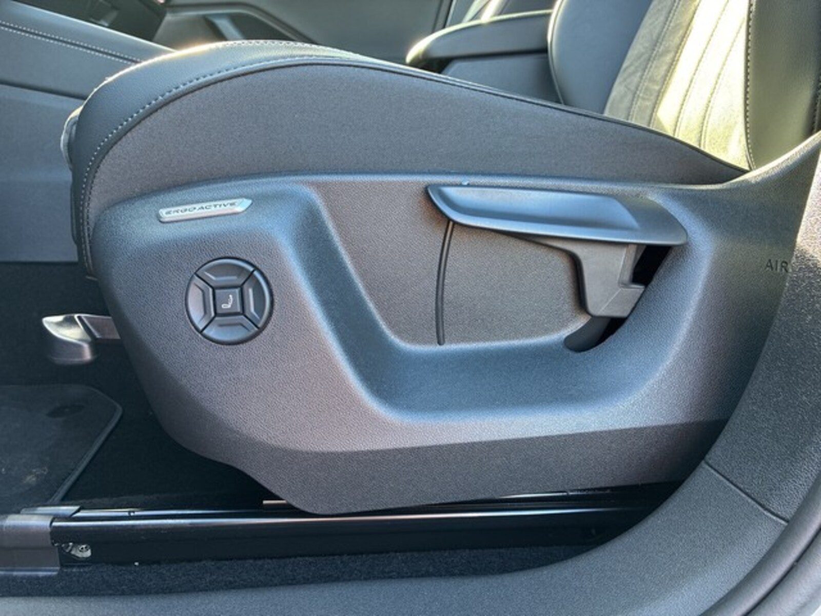 Volkswagen Tiguan – Bild 16