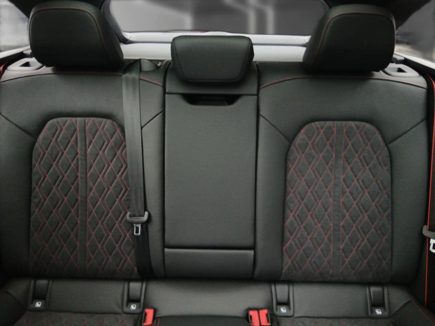 Bild über Audi A6 allroad e-hybrid e-hybrid quattro 270 kW S tronic - für weitere Informationen kontaktieren Sie den Audi Partner
