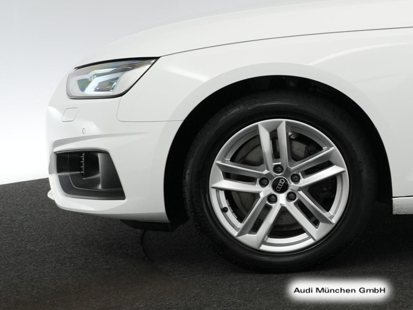 Bild über Audi A4 Avant 35 TFSI S tronic - für weitere Informationen kontaktieren Sie den Audi Partner