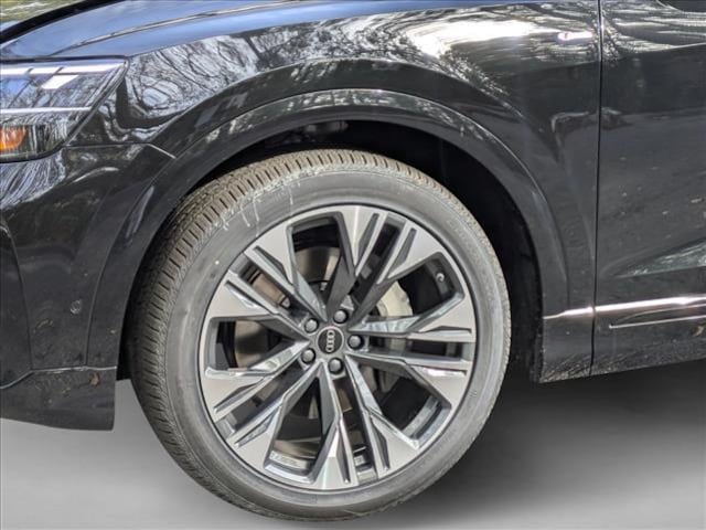 2026 Audi Q8 Premium Plus - Photo 10
