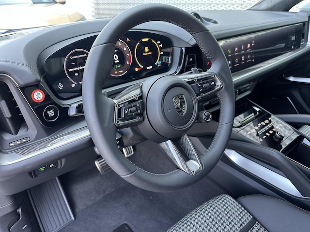 2025 Porsche Cayenne E-Hybrid Coupe
