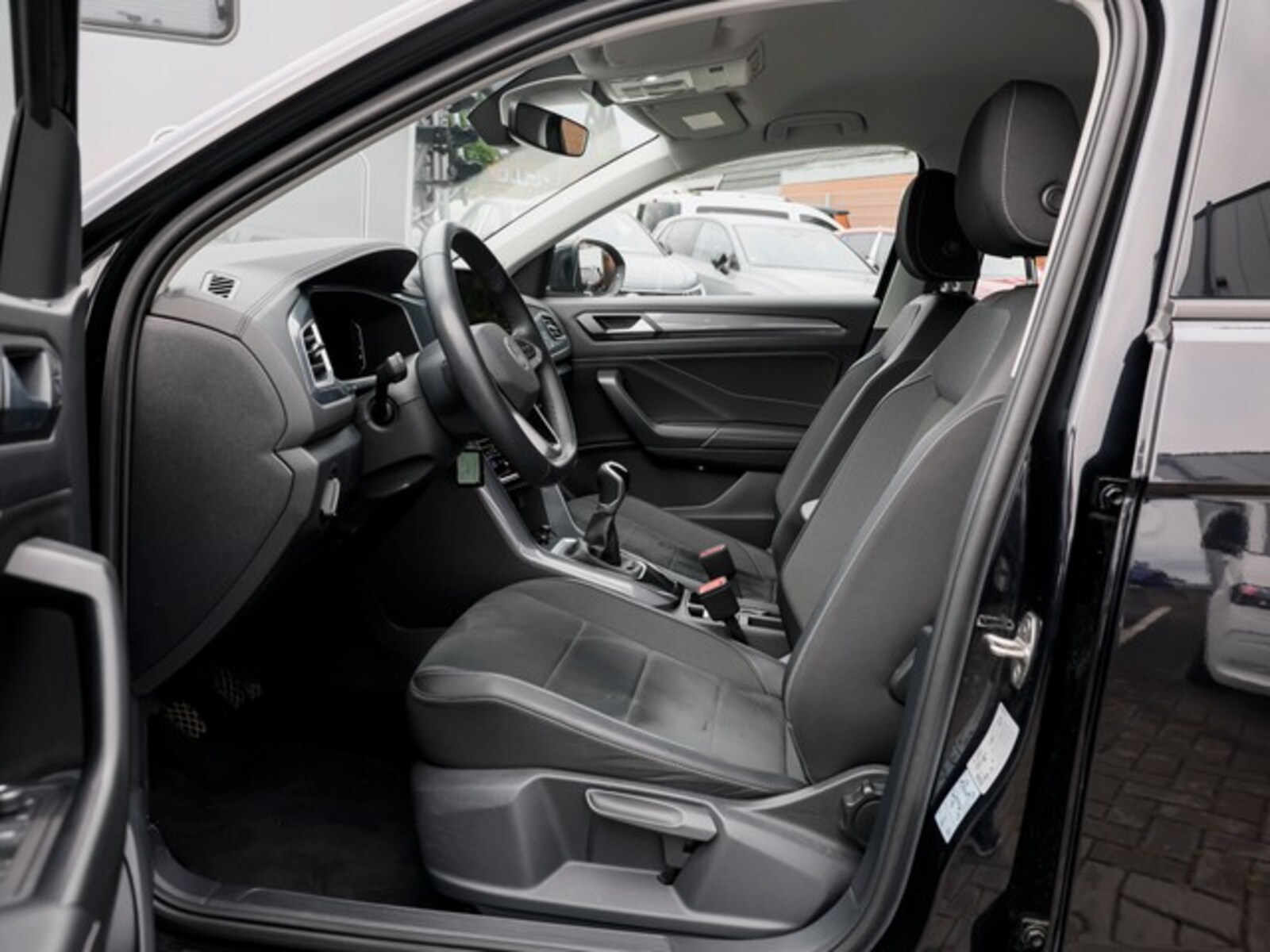Volkswagen T-Roc – Bild 3