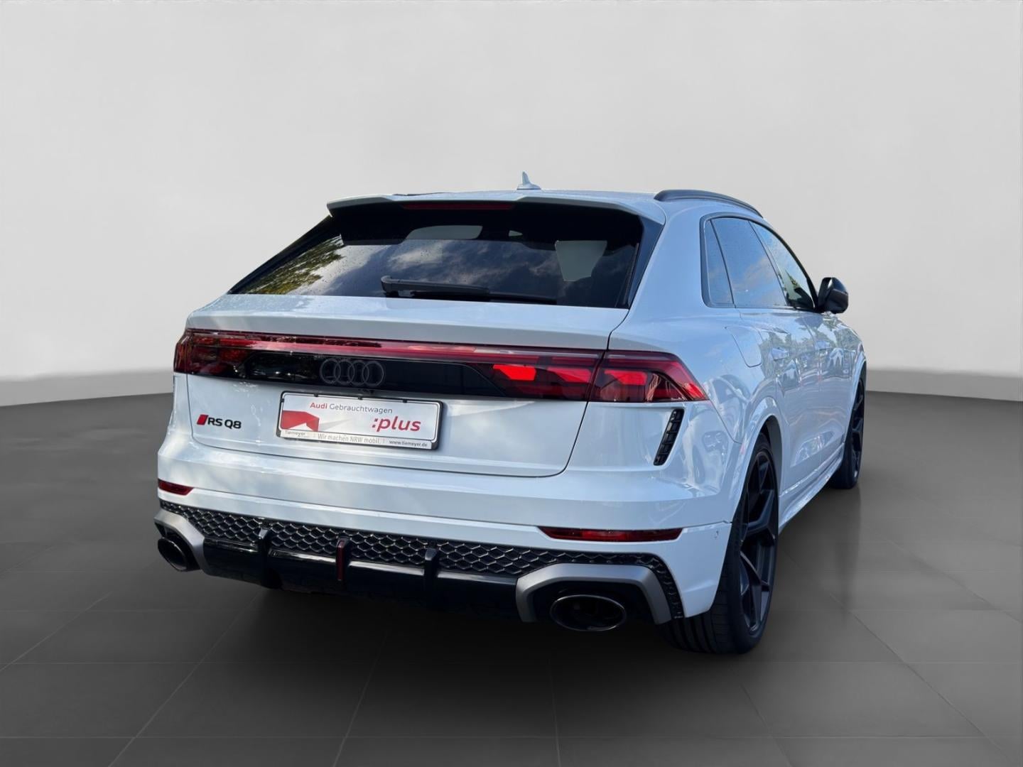 Bild über Audi RS Q8 SUV TFSI quattro 471 kW tiptronic - für weitere Informationen kontaktieren Sie den Audi Partner