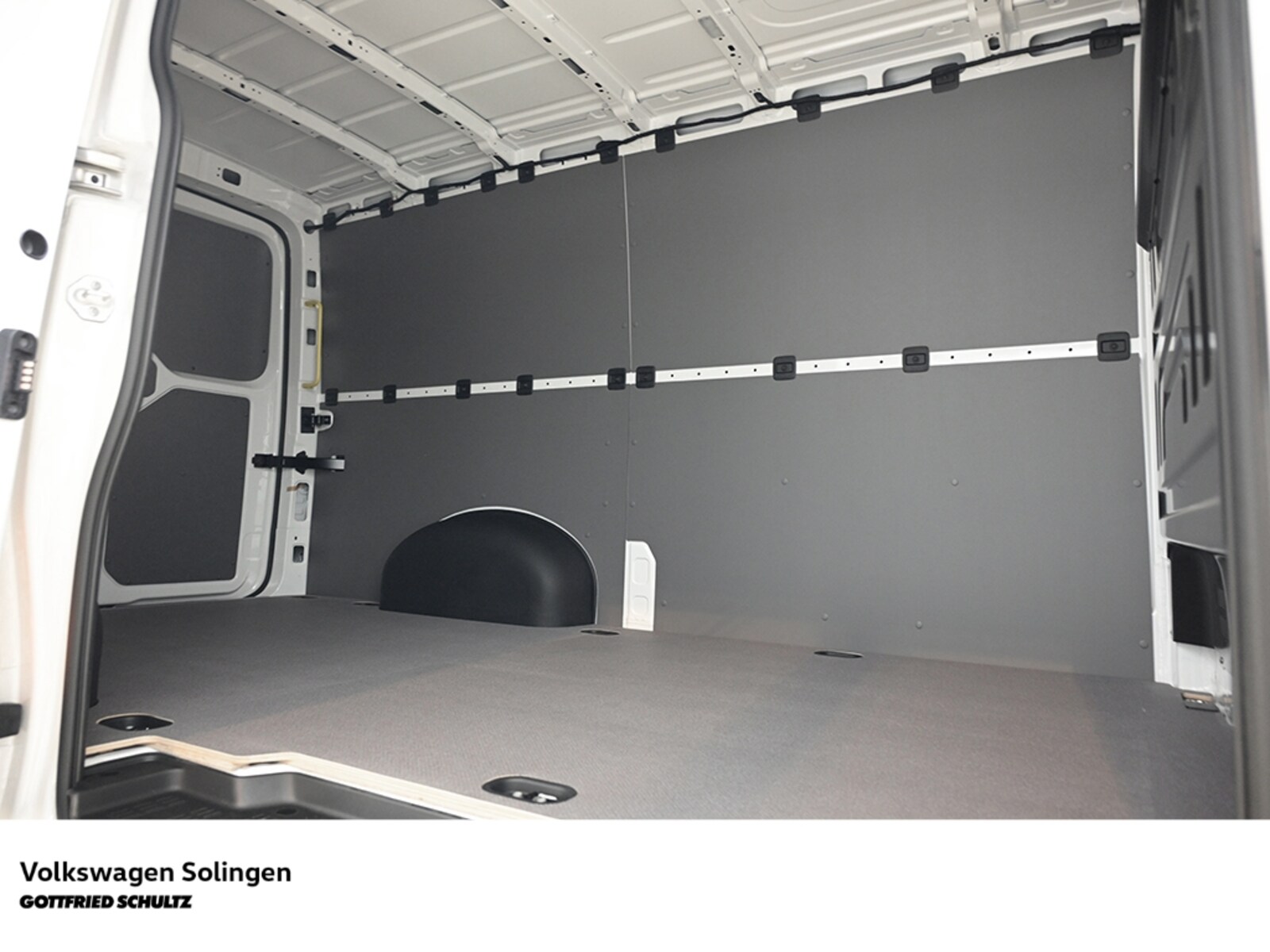 Volkswagen Crafter Kasten mittlerer Radstand – Bild 10