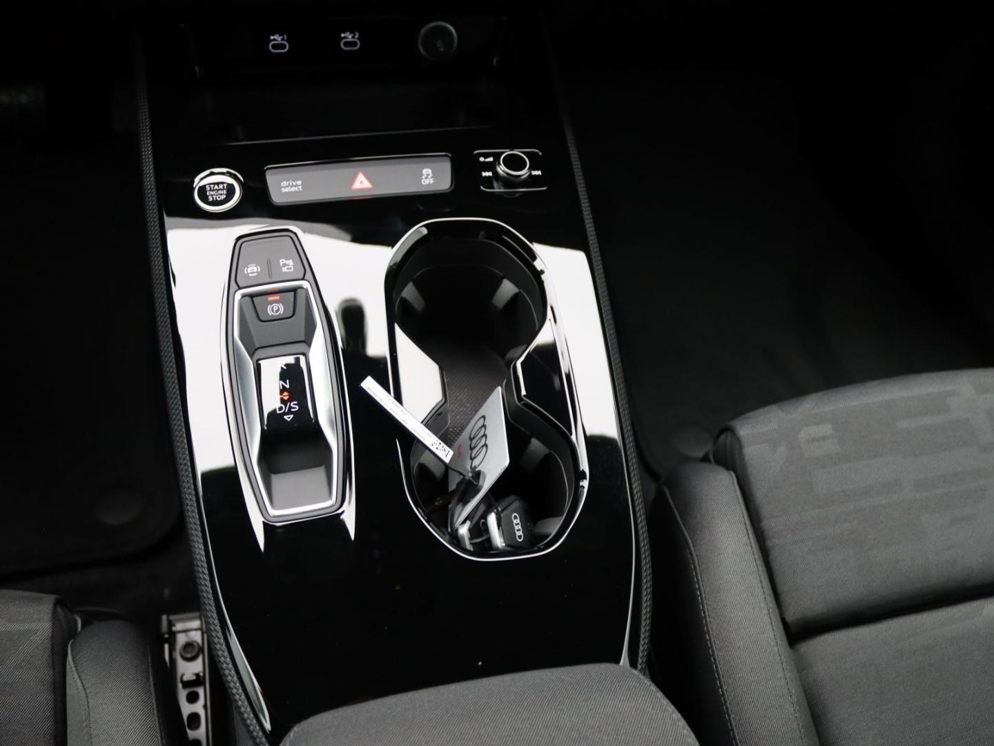Bild über Audi A5 Avant TDI 150 kW S tronic - für weitere Informationen kontaktieren Sie den Audi Partner