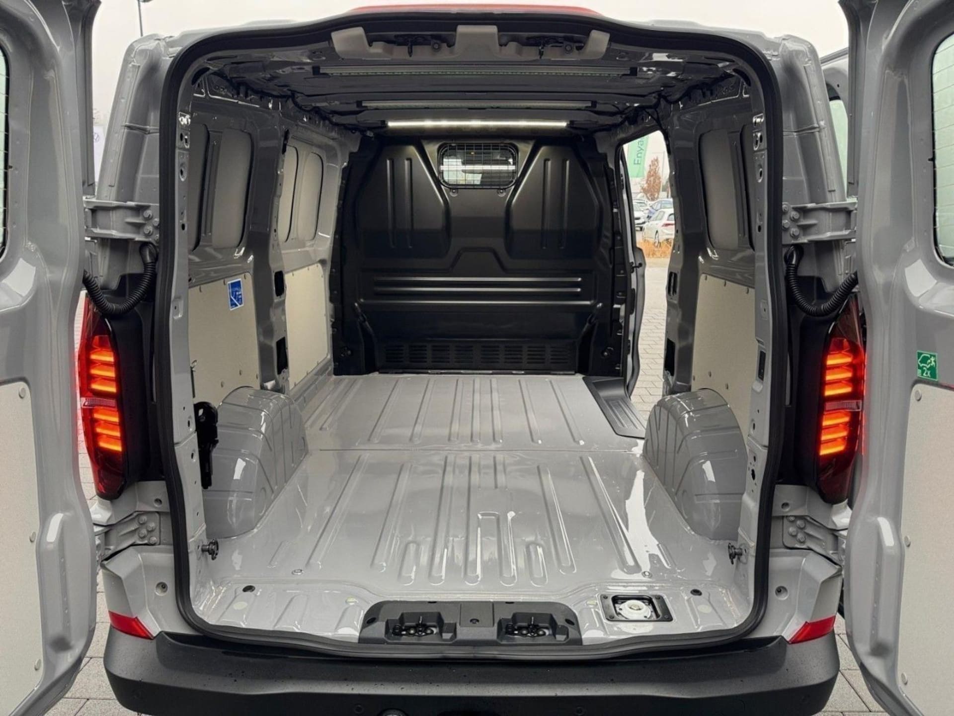 Volkswagen Transporter Kasten kurzer Radstand