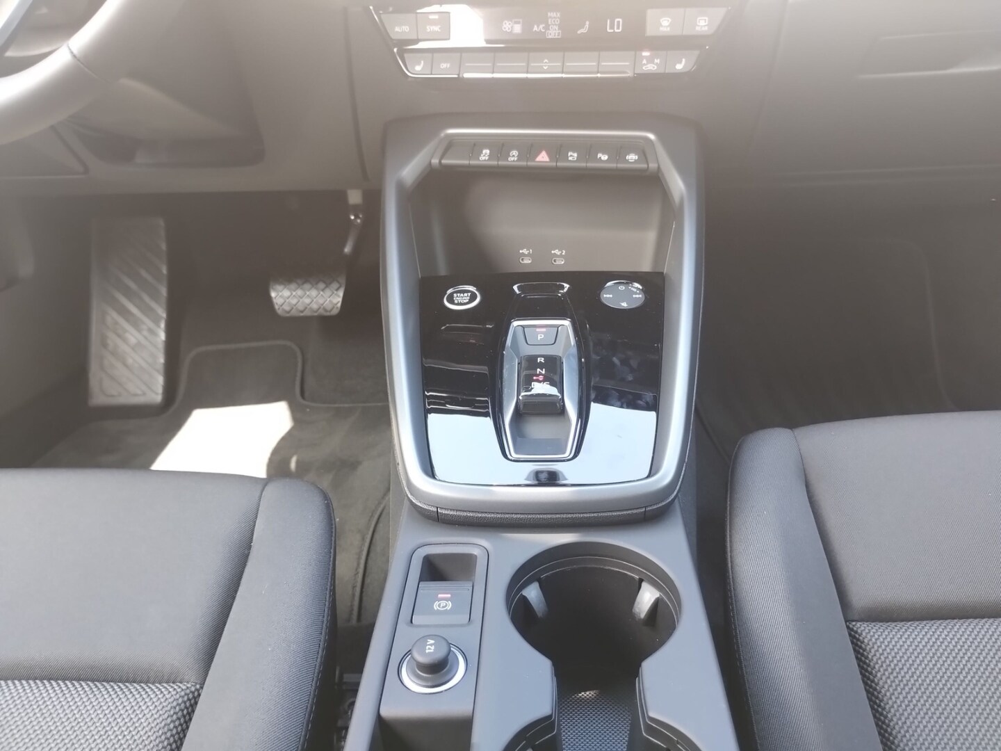 Bild über Audi A3 Sportback S line 35 TDI S tronic - für weitere Informationen kontaktieren Sie den Audi Partner