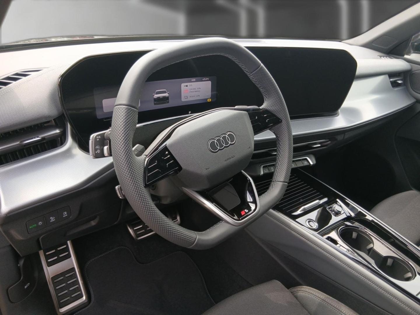 Bild über Audi Q3 SUV e-hybrid e-hybrid 200 kW S tronic - für weitere Informationen kontaktieren Sie den Audi Partner