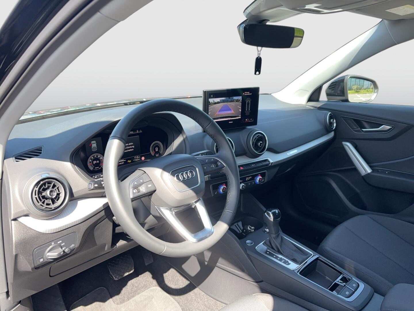 Bild über Audi Q2 advanced 35 TFSI S tronic - für weitere Informationen kontaktieren Sie den Audi Partner