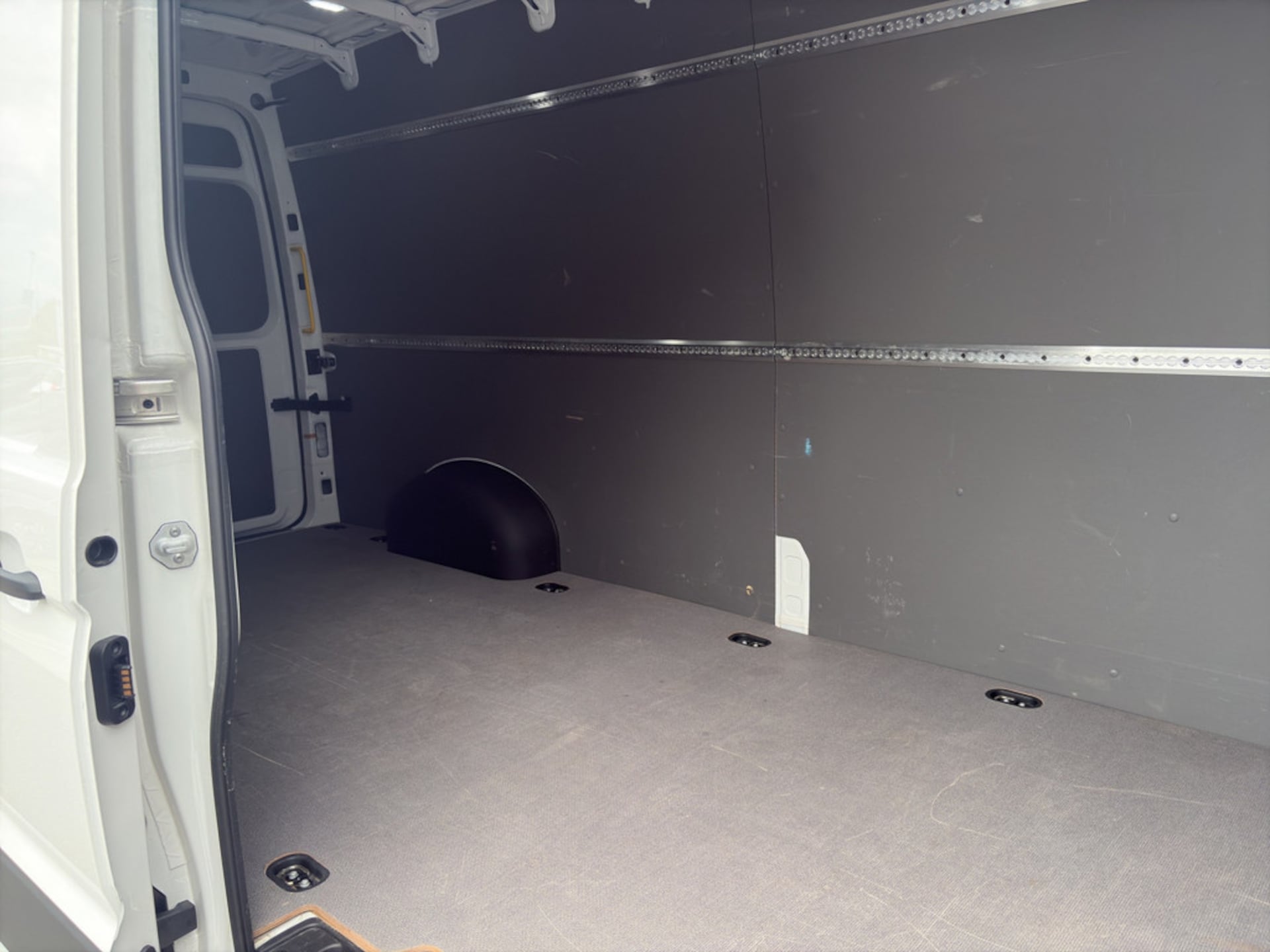 Volkswagen Crafter Kasten langer Radstand