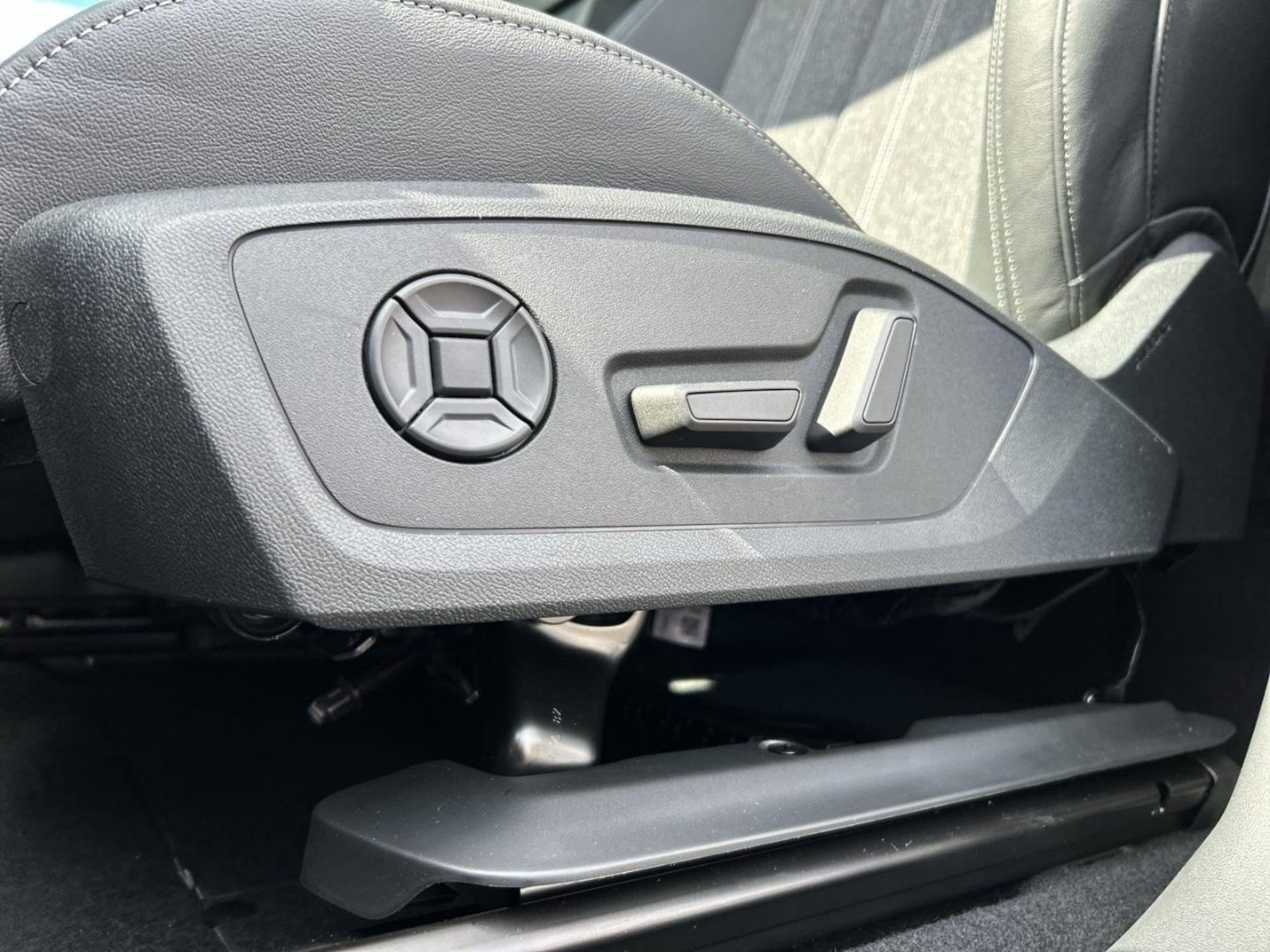 Audi Q6 SUV e-tron