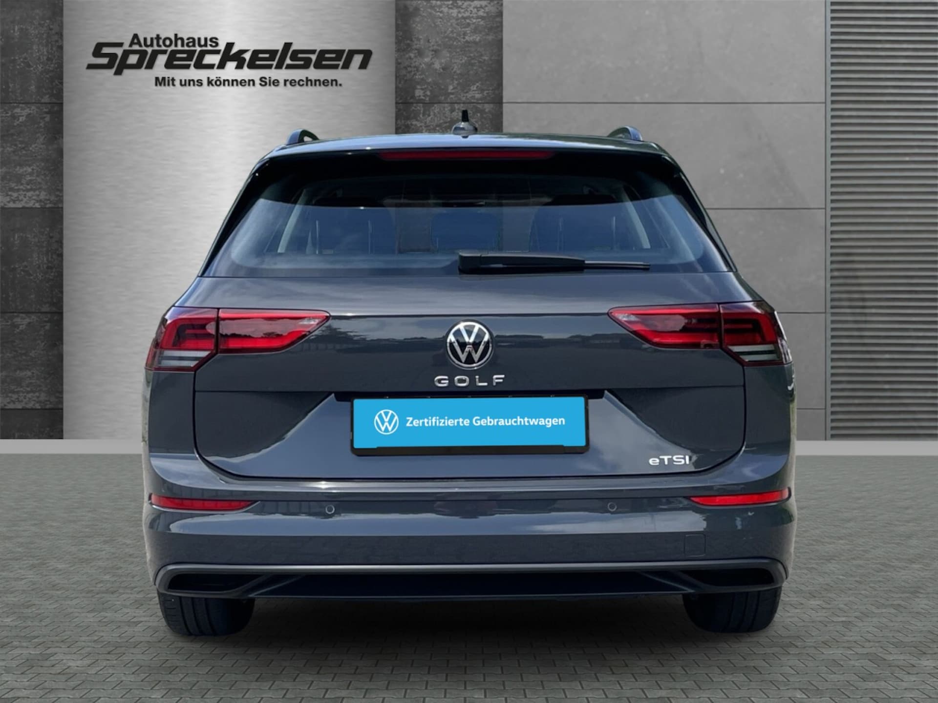 Volkswagen Golf Variant Life