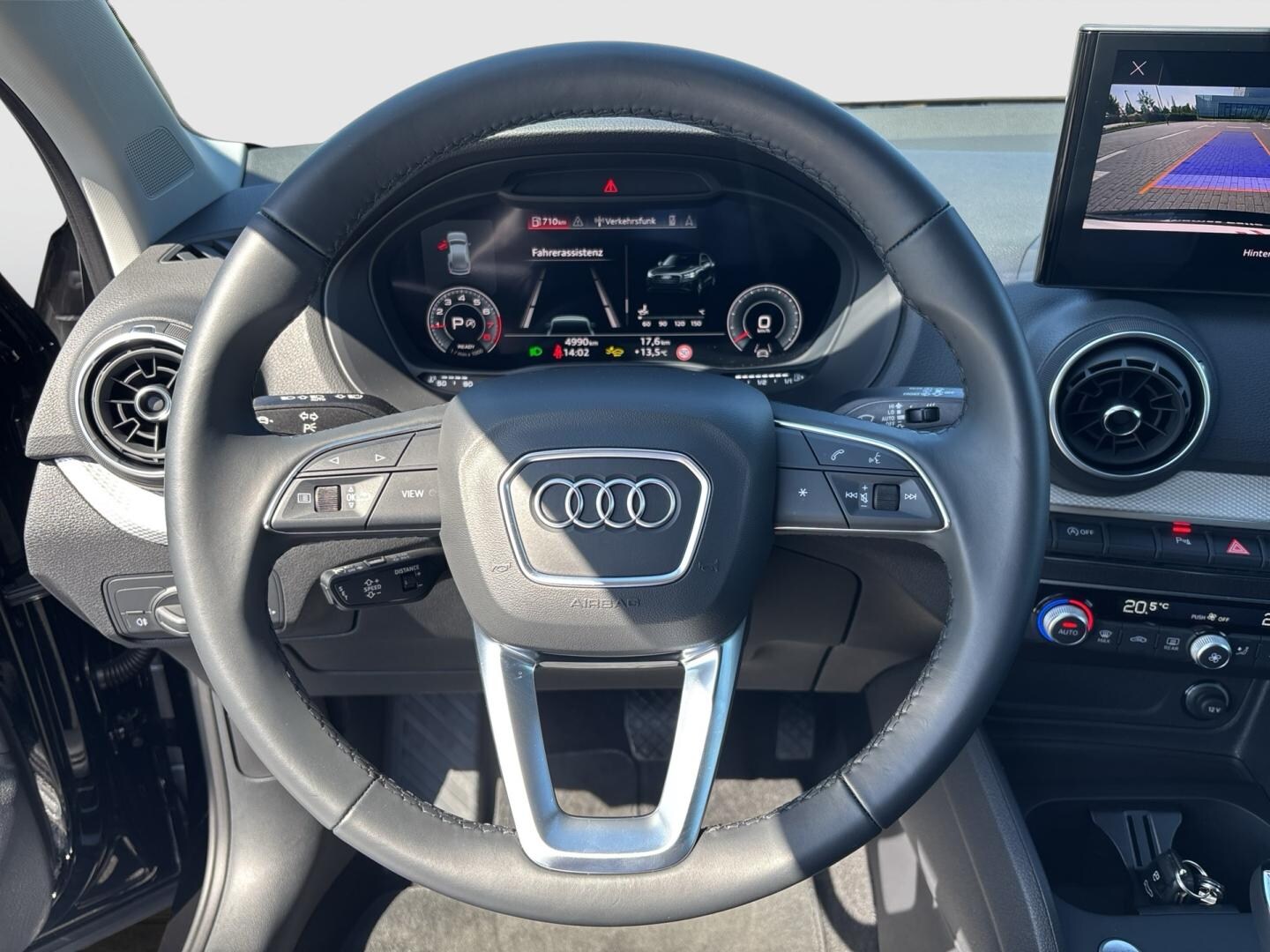 Bild über Audi Q2 advanced 35 TFSI S tronic - für weitere Informationen kontaktieren Sie den Audi Partner