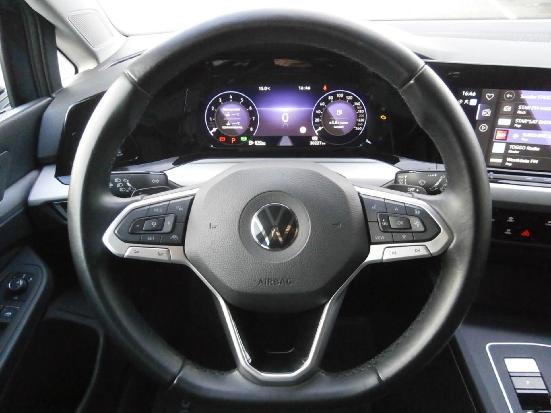 Volkswagen Golf Life
