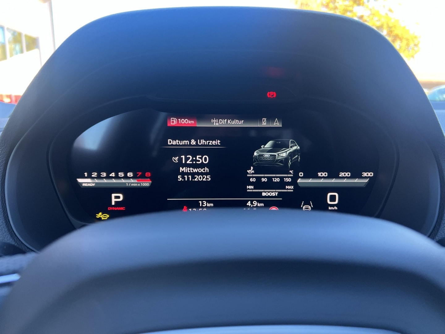 Bild über Audi SQ2 TFSI quattro S tronic - für weitere Informationen kontaktieren Sie den Audi Partner