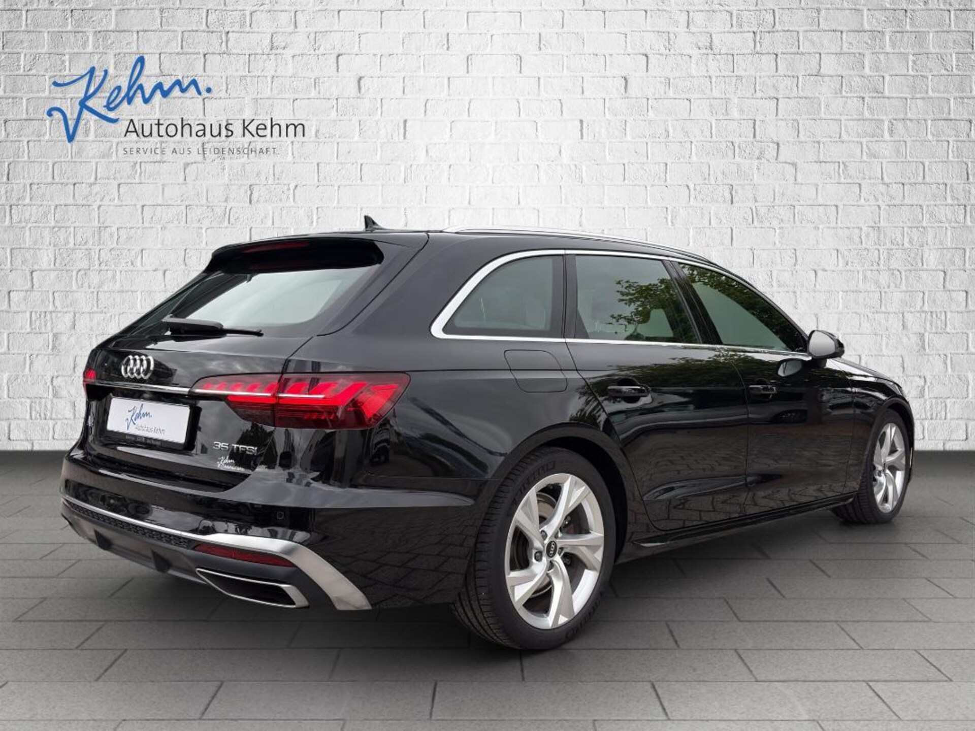 Audi A4 Avant S line