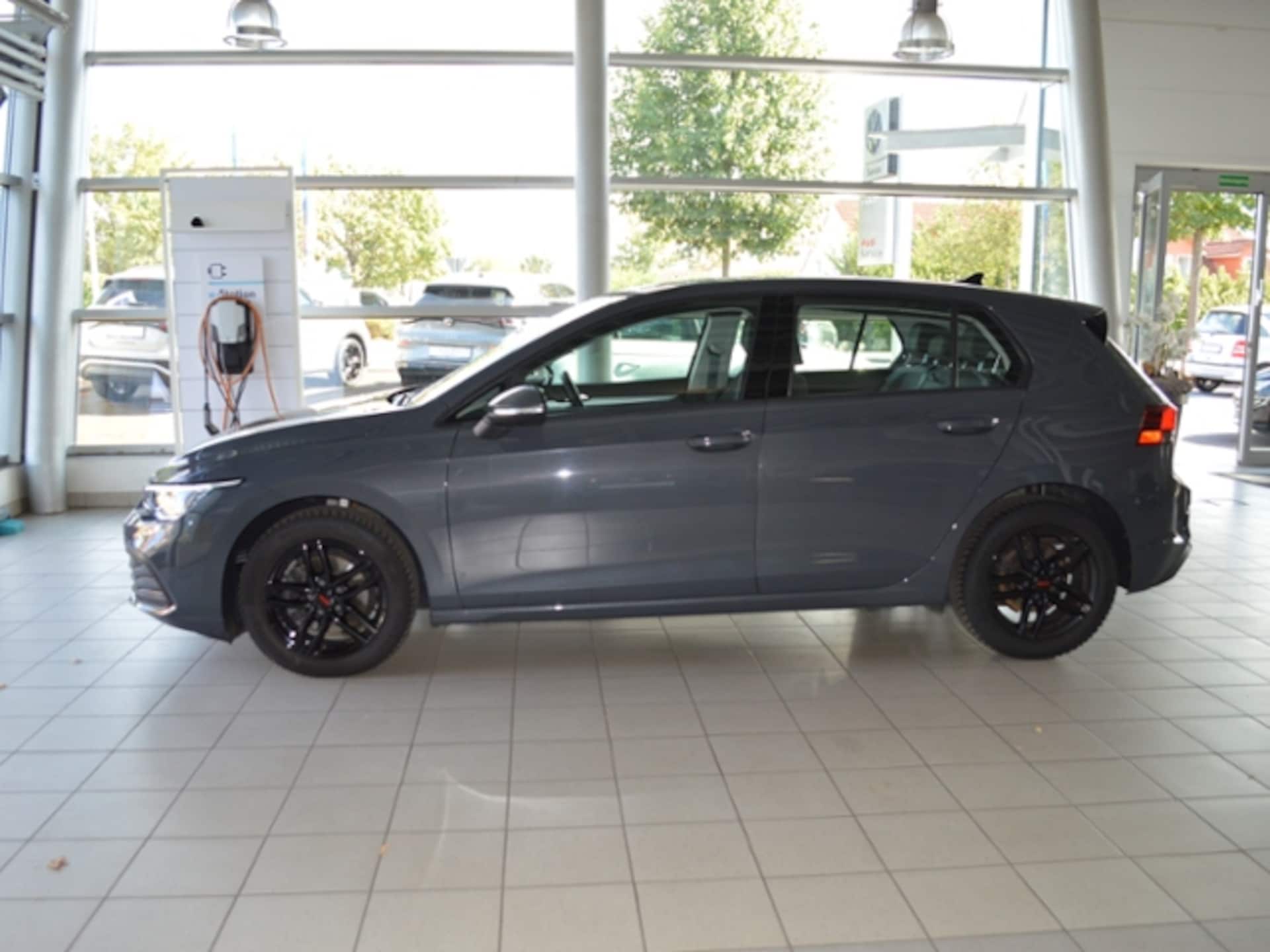 Volkswagen Golf Life