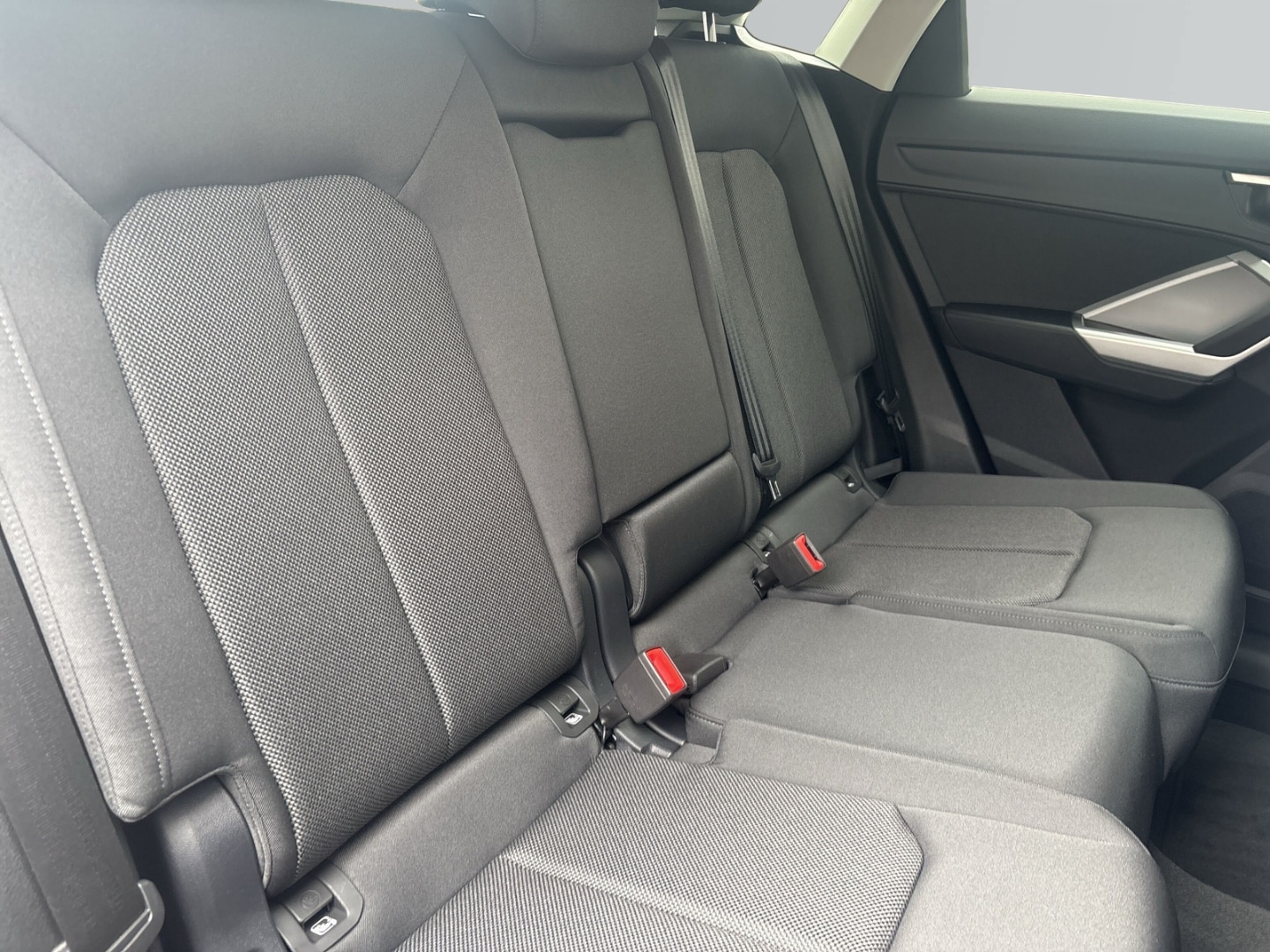 Bild über Audi Q3 Sportback S line 35 TFSI S tronic - für weitere Informationen kontaktieren Sie den Audi Partner