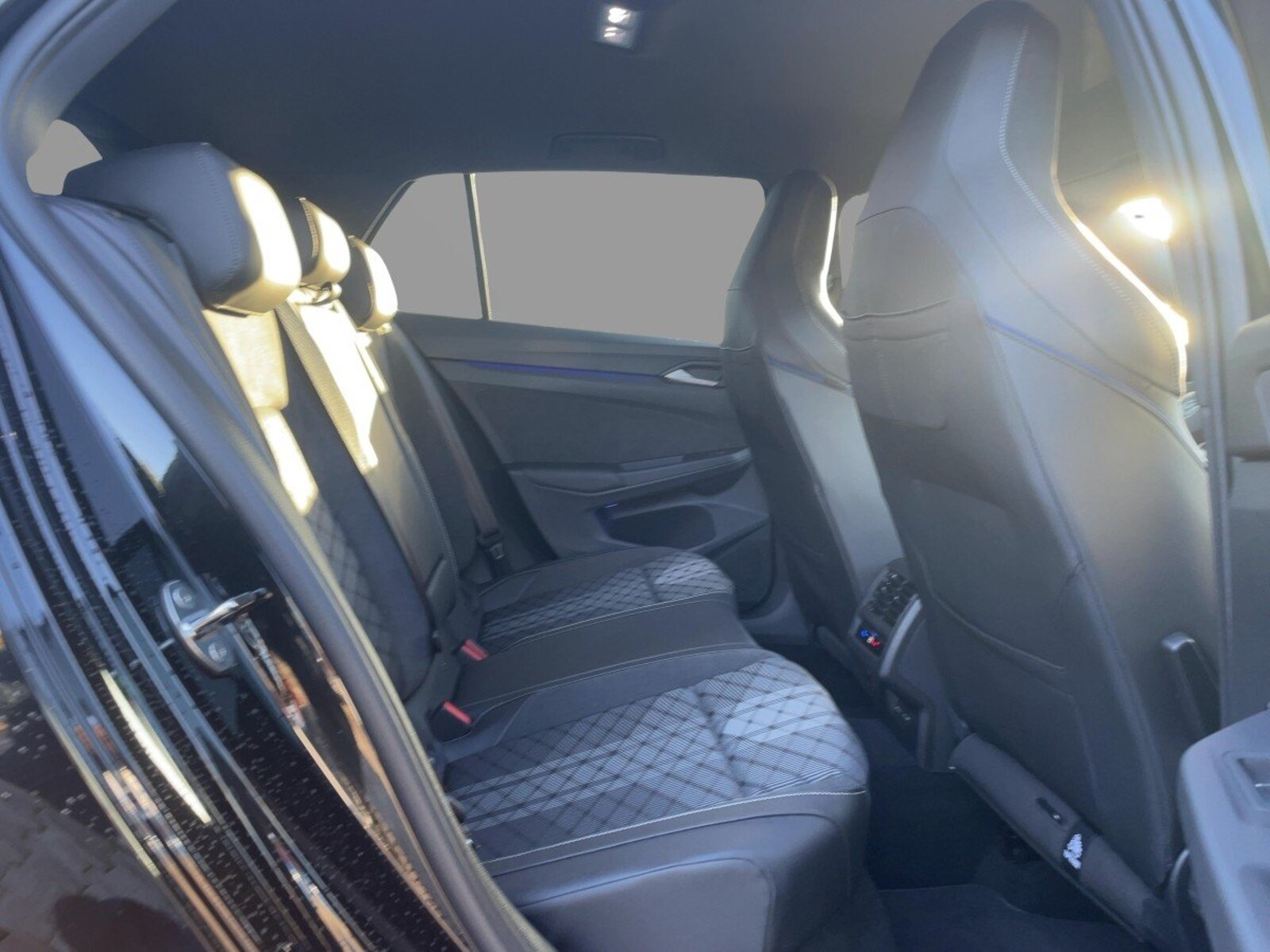 Volkswagen Golf – Bild 9
