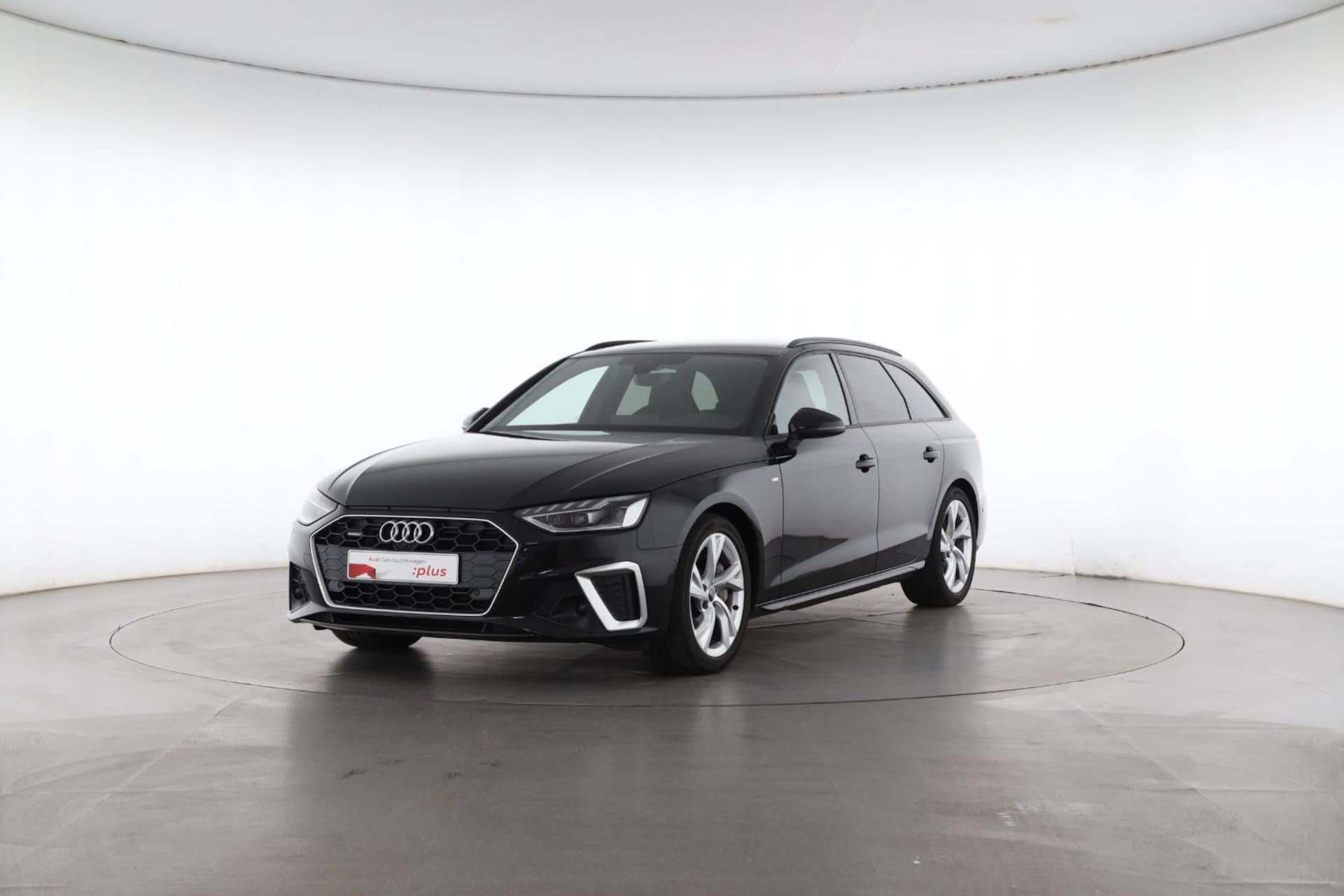 Audi A4 Avant S line